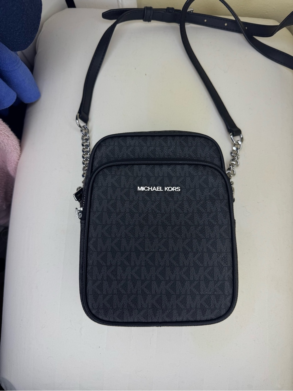Michael Kors Jet Set Travel Medium Logo Crossbody - Black